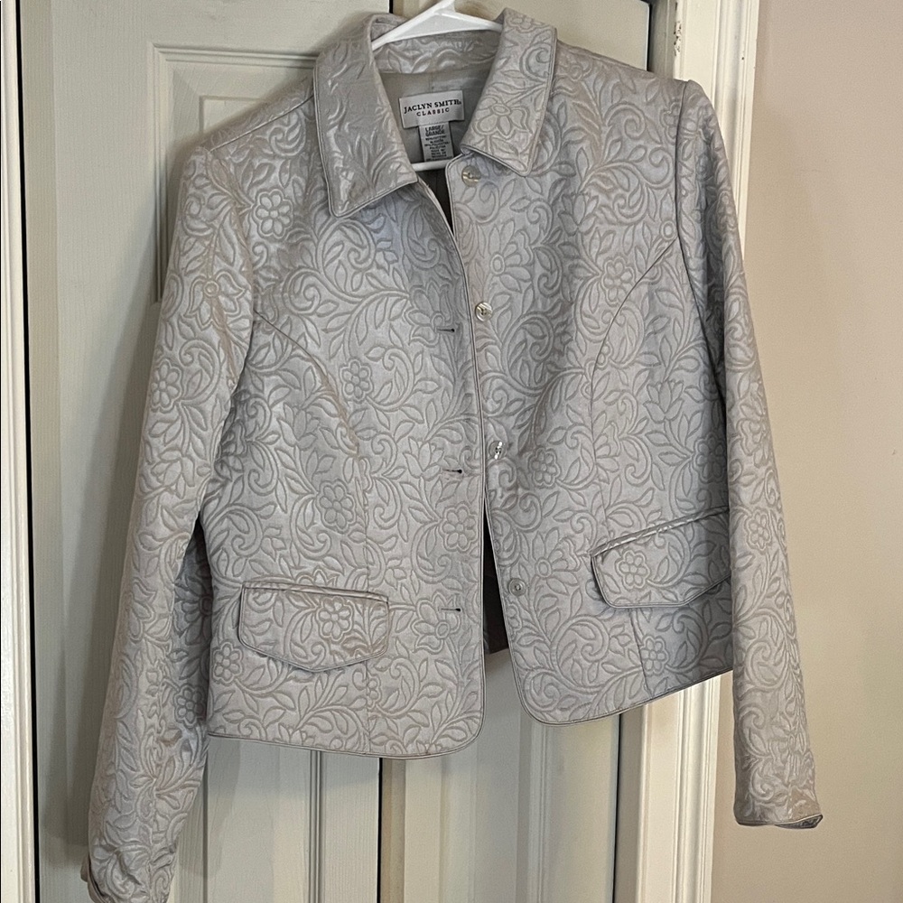 Jaclyn Smith Floral Patterned Blazer